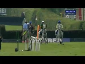 Video preview image for Market Rasen 17:15 - totepool.com Handicap Chase