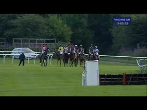 Video preview image for Perth 21:05 - Perth Racecourse Favourite Wedding Venue Amateur Riders' Handicap Hurdle