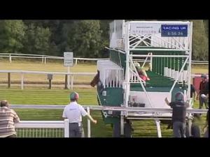 Video preview image for Epsom Downs 18:55 - Totepool Bet On UK Racing Handicap