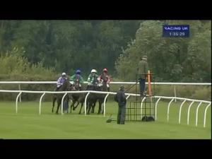 Video preview image for Huntingdon 13:35 - simplythebestevents.co.uk Handicap Hurdle