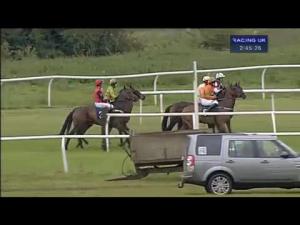 Video preview image for Huntingdon 14:45 - Tony and Eileen McNulty Selling Hurdle