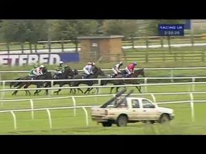 Video preview image for Huntingdon 14:20 - 32Red Casino Novices' Handicap Hurdle
