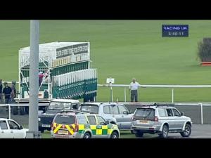 Video preview image for Kempton Park 17:40 - Book Christmas Parties On 01932 753518 Handicap