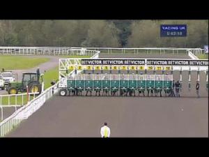 Video preview image for Kempton Park 17:40 - Visit and Dine In The Panoramic Maiden Auction Stakes