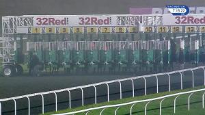 Video preview image for Kempton Park 19:15 - 100% Profit Boost At 32redsport.com Amateur Riders' Handicap (4)
