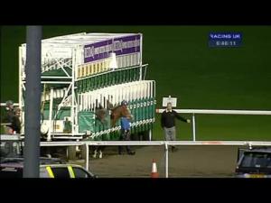 Video preview image for Kempton Park 18:45 - Betdaq 50% Commission Refund Novice Stakes