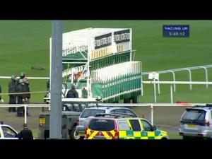 Video preview image for Kempton Park 17:40 - Watch Racing UK Anywhere Ipad App Nursery