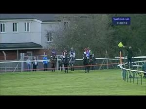 Video preview image for Warwick 14:30 - Weatherbys Private Banking Novices' Chase