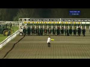 Video preview image for Kempton Park 19:50 - betvictor.com Handicap (Div 2)