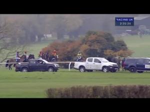 Video preview image for Wincanton 14:25 - Bathwick Tyres Dorchester Handicap Hurdle
