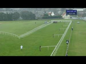 Video preview image for Musselburgh 14:20 - Bam Construction St Andrews Day Handicap Chase