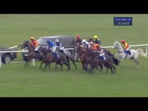 Video preview image for Wincanton 14:15 - Weatherbys Vat Services Silver Buck Handicap Chase