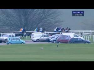 Video preview image for Wincanton 15:20 - rewards4racing.com Amateur Riders' Handicap Chase (Jockey Club Grassroots Jumps Series Qualifier)