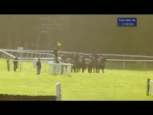 Video preview image for Exeter 13:10 - Harry Dutfield Memorial Novices' Chase
