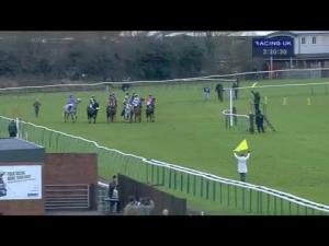 Video preview image for Warwick 15:30 - 32Red On The App Store Standard Open NH Flat Race