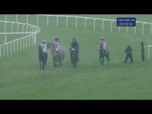 Video preview image for Sandown Park 12:10 - 32Red On The App Store Juvenile Hurdle