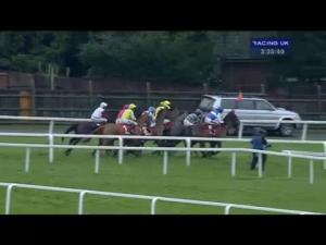 Video preview image for Sandown Park 15:35 - 32Red Casino Handicap Chase