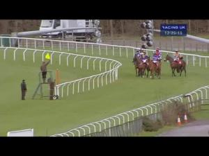 Video preview image for Kempton Park 12:25 - William Hill - In The App Store Juvenile Hurdle
