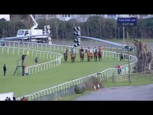 Video preview image for Kempton Park 15:45 - William Hill - Download The App Handicap Hurdle