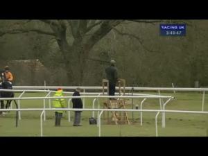 Video preview image for Ludlow 15:45 - Ludlow Race Club Members Handicap Chase
