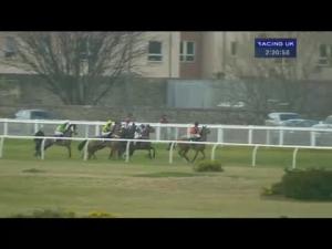 Video preview image for Musselburgh 14:20 - William Hill - Download The App Handicap Hurdle