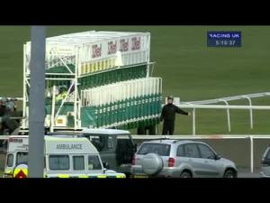 Video preview image for Kempton Park 17:15 - Watch Racing UK On 3 Devices Handicap