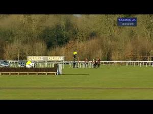 Video preview image for Kempton Park 15:05 - Racing UK 1 Price 3 Devices Graduation Chase