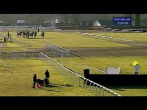 Video preview image for Kempton Park 15:35 - Watch On Racing UK App Handicap Chase