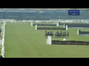 Video preview image for Newbury 13:50 - Betfair Home Of The Price Rush Handicap Hurdle