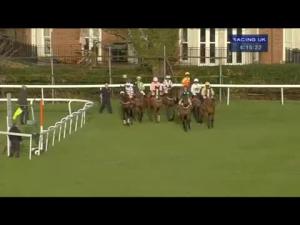 Video preview image for Sandown Park 16:15 - 'Ubique' Handicap Chase