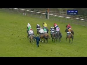 Video preview image for Warwick 14:10 - Connolly's Red Mills Handicap Hurdle (Connolly's Red Mills 'Precision Nutrition' Series Qualifier)