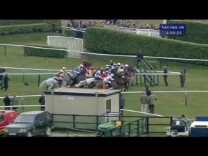 Video preview image for Cheltenham 16:00 - Glenfarclas Handicap Chase (Cross Country)