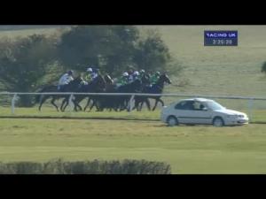 Video preview image for Wincanton 15:25 - Connolly's Red Mills Conditional Jockeys' Handicap Hurdle
