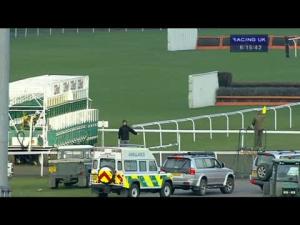 Video preview image for Kempton Park 18:15 - Racing UK Ipad App Handicap