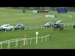 Video preview image for Wincanton 15:50 - Download The winner.co.uk App Now Handicap Chase