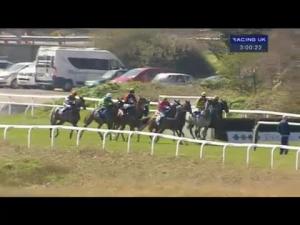 Video preview image for Exeter 15:00 - Bathwick Tyres Marathon Handicap Chase