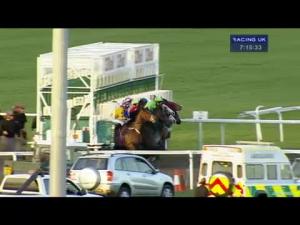 Video preview image for Kempton Park 19:15 - 32Red On The App Store Handicap (London Mile Series Qualifier)