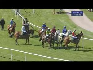 Video preview image for Bangor-On-Dee 13:50 - Wrexham Lager Beer Company Maiden Hurdle