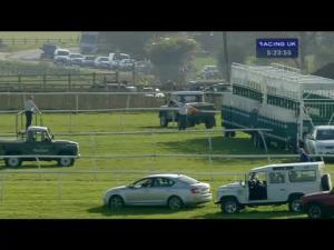 Video preview image for Catterick Bridge 17:20 - We Race Again 5th May Apprentice Handicap