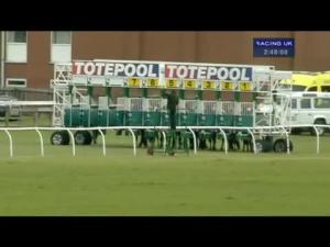 Video preview image for Thirsk 14:45 - totepoolliveinfo.com Fillies' Handicap