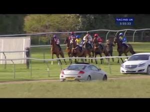 Video preview image for Warwick 17:55 - Midshire Business Systems - Office Technology Handicap Hurdle