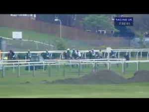 Video preview image for Aintree 19:05 - Aintree Golf Course Handicap Hurdle