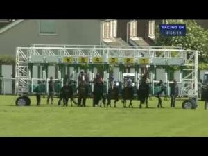 Video preview image for Redcar 16:50 - racinguk.com/anywhere: 3 Devices, 1 Price Median Auction Maiden Stakes
