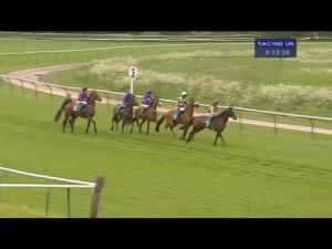 Video preview image for Warwick 16:10 - Wigley Group Fillies' 4-y-o Handicap Hurdle