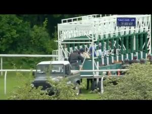 Video preview image for Pontefract 19:30 - EBF Stallions Youngsters Conditions Stakes (Plus10)