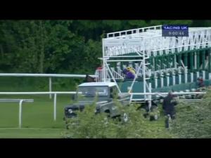 Video preview image for Pontefract 21:00 - David Simons 40th Birthday Over The Hill Maiden Stakes