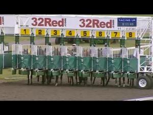 Video preview image for Kempton Park 20:10 - 32red.com Handicap (London Middle Distance Series Qualifier)