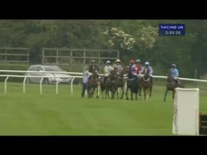 Video preview image for Perth 15:40 - Visit Beautiful Perth Handicap Hurdle