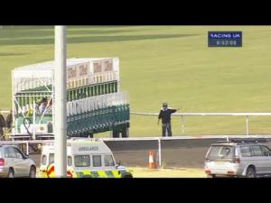 Video preview image for Kempton Park 18:50 - Celtic Contractors Handicap