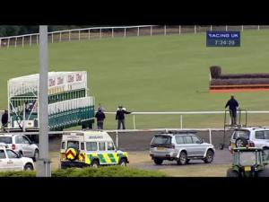 Video preview image for Kempton Park 19:20 - 32red.com Handicap (London Mile Series Qualifier)